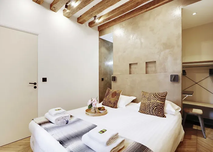 Authentic Apartment - 1Br-4P - Le Marais